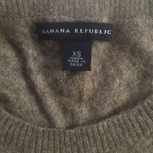 Banana republic cashmere sweater